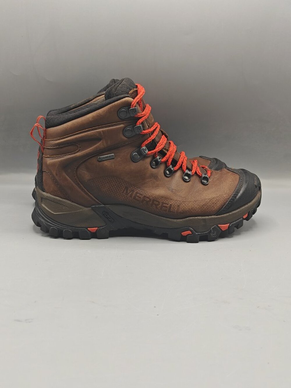 Merrell Women's lowa trail 2 Hiking Boots Size 7.5 Brown Leather Trail Vibram